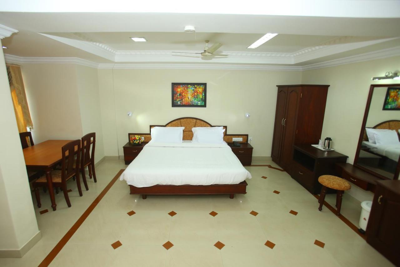 Hotel Prasanth Thiruvananthapuram Eksteriør billede